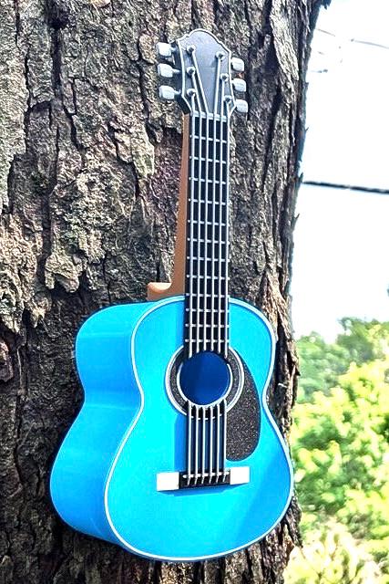Guitar Bird House